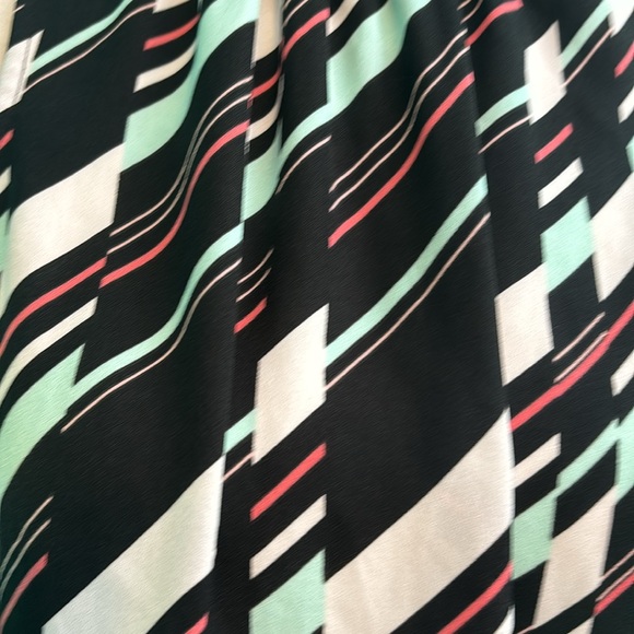 ELLE brand Multicolor Stripe Sleeveless with Pleats High Neck Blouse - Picture 3 of 8